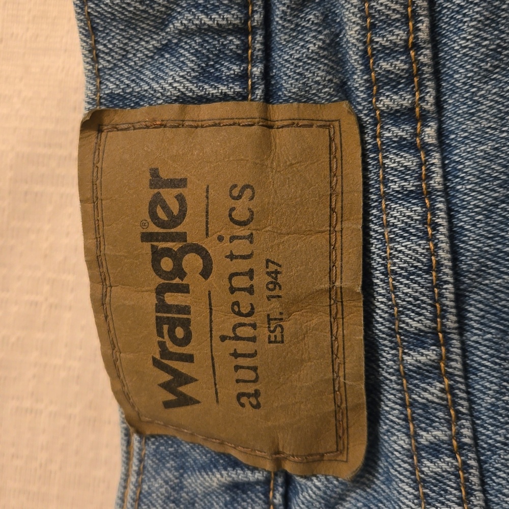 Wrangler Jeans - Picture 2 of 4